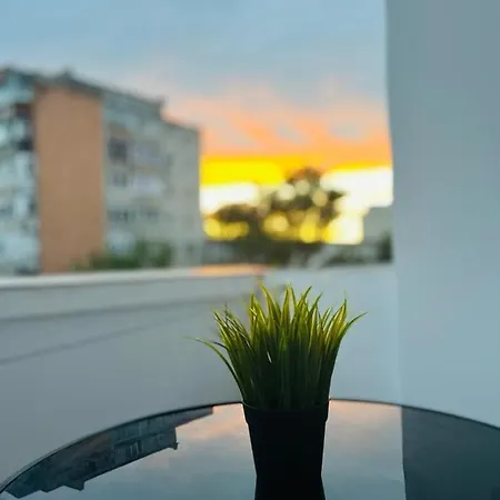 Apartment Uby House Iulius Town